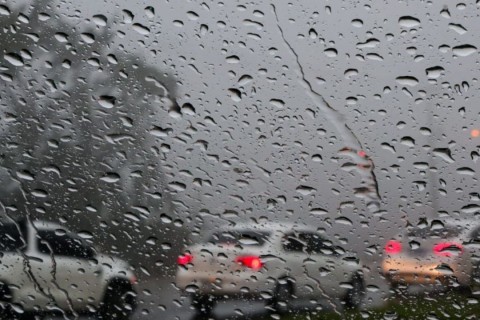 Temporais avançam por Santa Catarina e chuva ganha força entre domingo e segunda