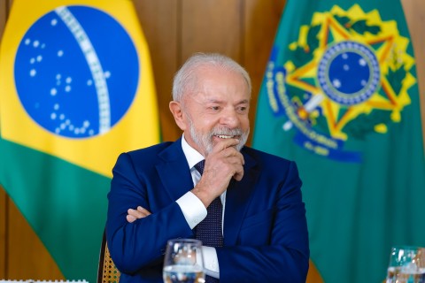 Lula afirma que vai enviar em breve ao Congresso o fim da 6 X 1: 'Certeza de que vai aprovar'