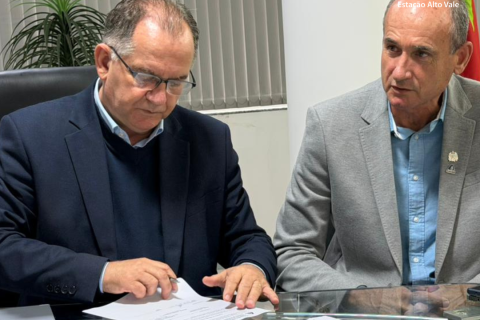 Prefeitura e CASAN firmam convênio para recuperar quase 90 ruas de Rio do Sul