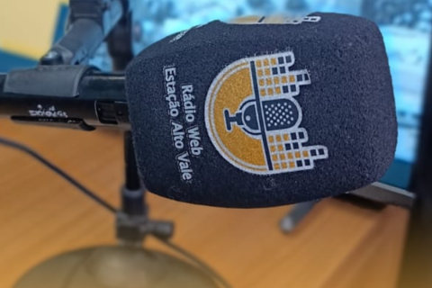 Rádio Web Estação Alto Vale fará cobertura especial das eleições 2026