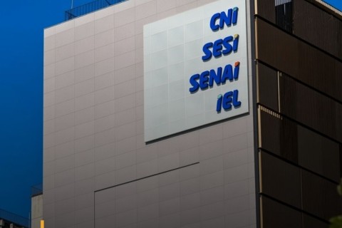 CNI prevê demissões, inflação e perdas econômicas com o fim da escala 6 x 1