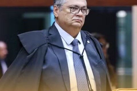 Com pedido de vista do ministro Flávio Dino, STF interrompe julgamento sobre Moraes com placar em 4 x 3 para julgar caso de ministro junto com Mendonça