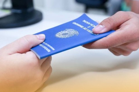 Brasil cria 165,8 mil postos de trabalho em agosto, aponta Caged