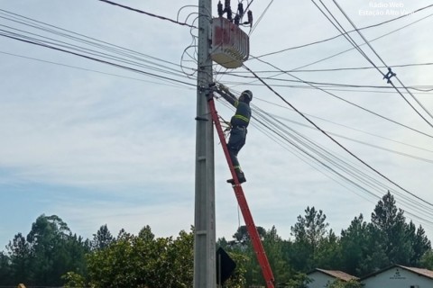 Operação Limpa Fios recolhe mais 80 quilos de cabos na Rua São Bento