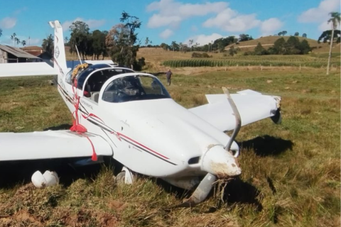 Como ficou a aeronave após pouso forçado e momentos de tensão em SC