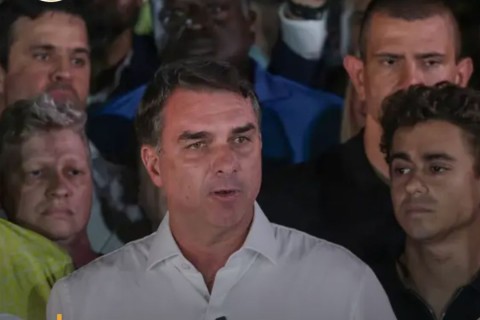 Flávio não reconhece vitória de Lula e tentará anulação do pleito