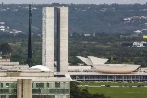 Orçamento de 2027 prevê R$ 2,5 bilhões para contratação de novos servidores