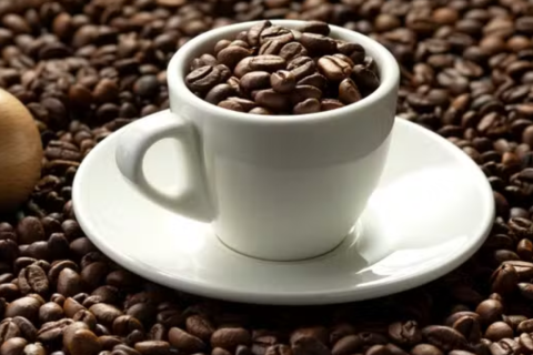 82 toneladas de café falsificado são apreendidas em sete estados