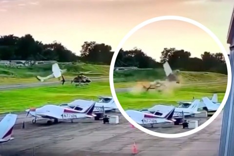 Avião colide com helicóptero da polícia: vídeo de câmera de segurança flagra momento exato do impacto em aeroporto de Carlisle, nos EUA