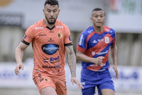 Santa Catarina tem desfalque de Alex Gonçalves para jogo decisivo contra o Barra