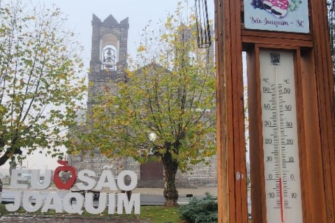 Reduto em SC com 100 geadas por ano marca -4,6°C e tem a menor temperatura do Brasil do ano