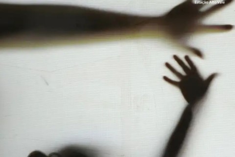 Violência sexual atinge 64 meninas por dia no país
