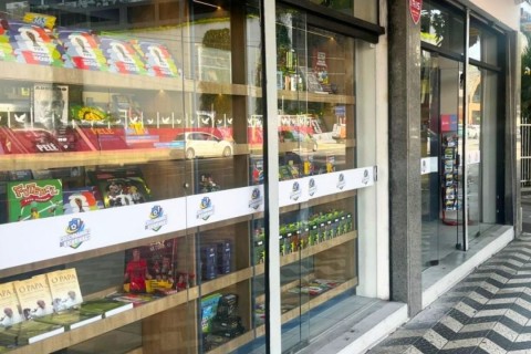 Loja exclusiva de álbuns e figurinhas da Copa do Mundo 2026 chega a Blumenau