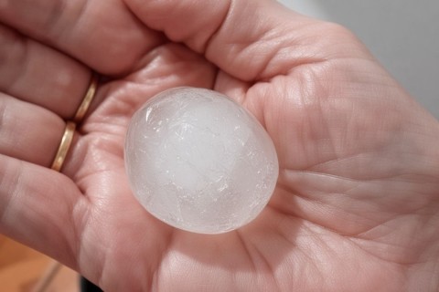 “Do tamanho de uma laranja, nunca vimos isso”: moradores relatam momentos de terror durante granizo em SC