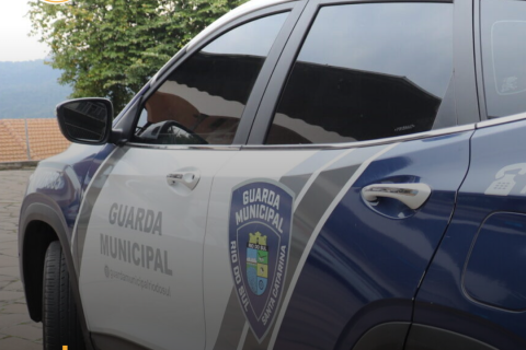Desentendimento por vaga de estacionamento termina com dois homens conduzidos à delegacia em Rio do Sul