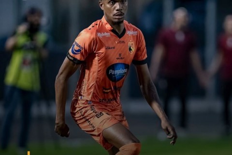 Santa Catarina Clube anuncia saída de Wagner Pinote
