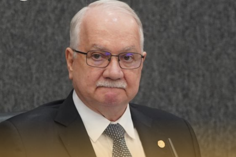 Fachin dá 24 horas para PF enviar informações sobre celular de Vorcaro