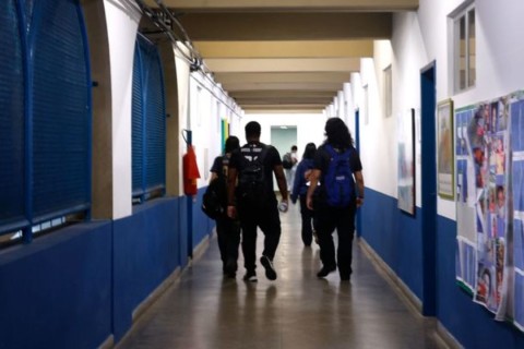 Enfrentamento à violência é desafio para 71,7% dos gestores de escolas