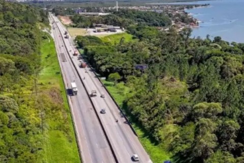 Mais de 1 milhão de veículos devem circular nas rodovias catarinenses no feriado de Tiradentes