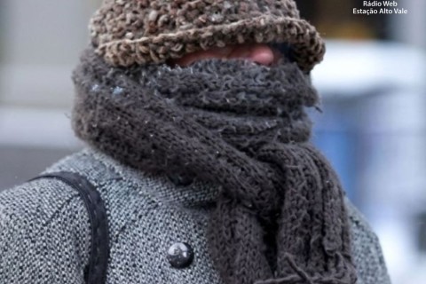 Frente fria provoca chuvas intensas em grande parte do país