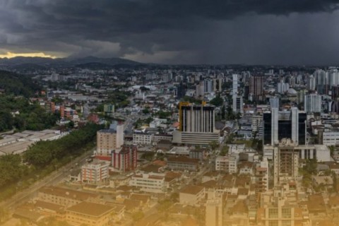 Nova rodada de tempestades severas avança pelo Sul e chega ao Sudeste nesta terça