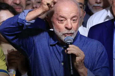 “Vamos mudar o jeito de governar este país”, diz Lula