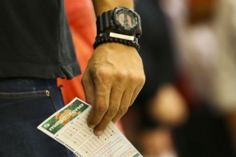 Mega-Sena acumula para R$ 48 milhões; confira os números sorteados