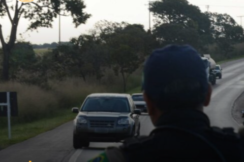 PRF não poderá parar carros por infrações leves no 2º turno, neste domingo (25), mas há exceções